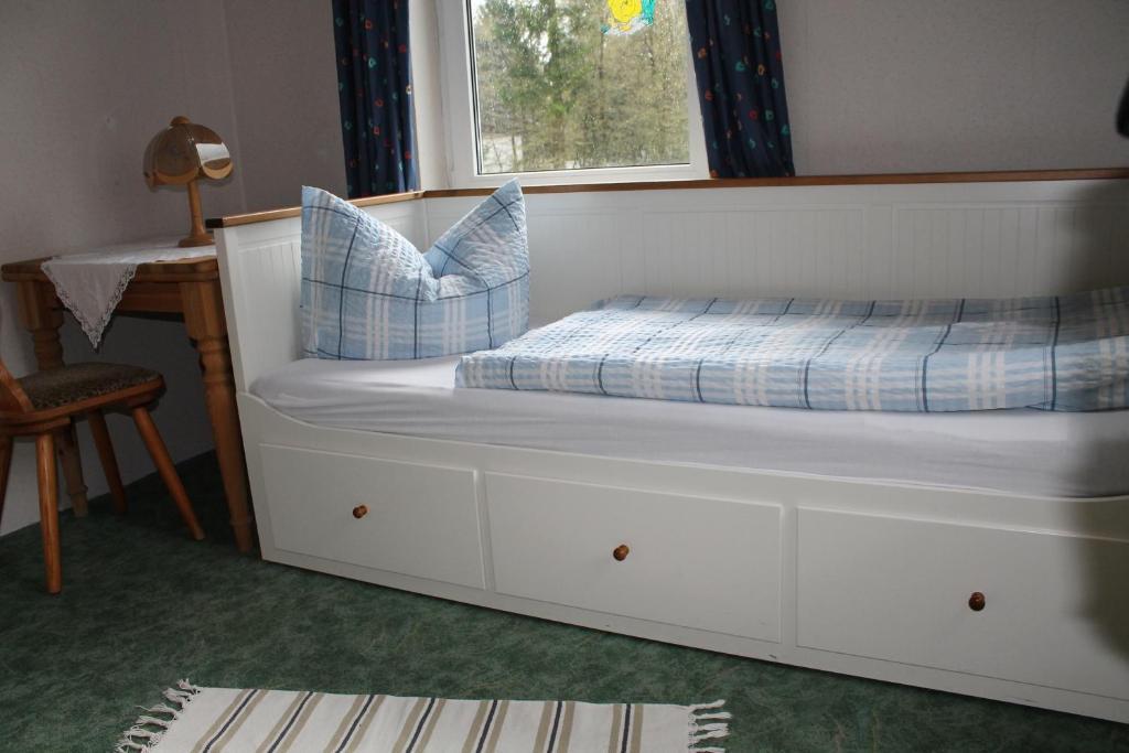 Zur Erholung Gasthof 3*