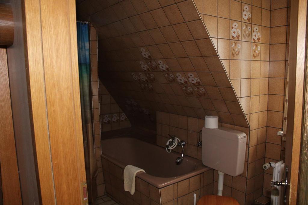 Zur Erholung Gasthof 3*